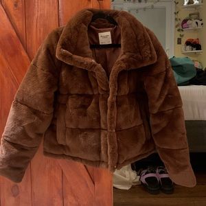 NWOT Cropped Mini Faux Fur Puffer Jacket
